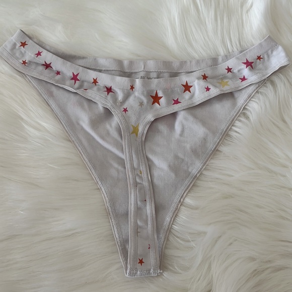 Low Rise Thong - Picture 2 of 3